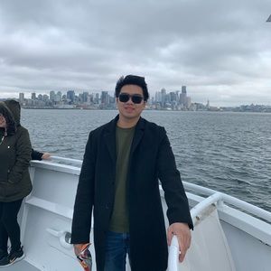 Meet your Posher, Laurence